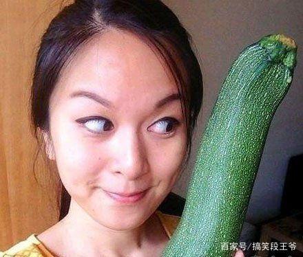 网红吃瓜搞笑图片,笑料百出引人捧腹